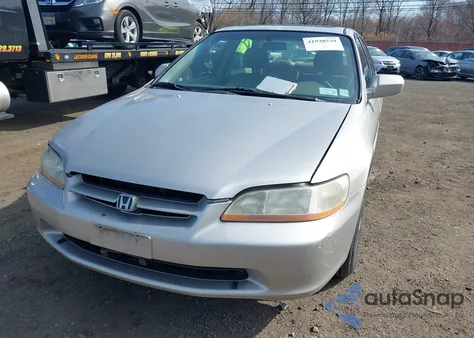 1999 Honda Accord Ex V6 z USA, uszkodzony, nr VIN 1HGCG1654XA047734